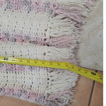 Queen/ Full Bedspread Afghan Handmade Cream Purple Pink 98" x 60" Fishermans Rib