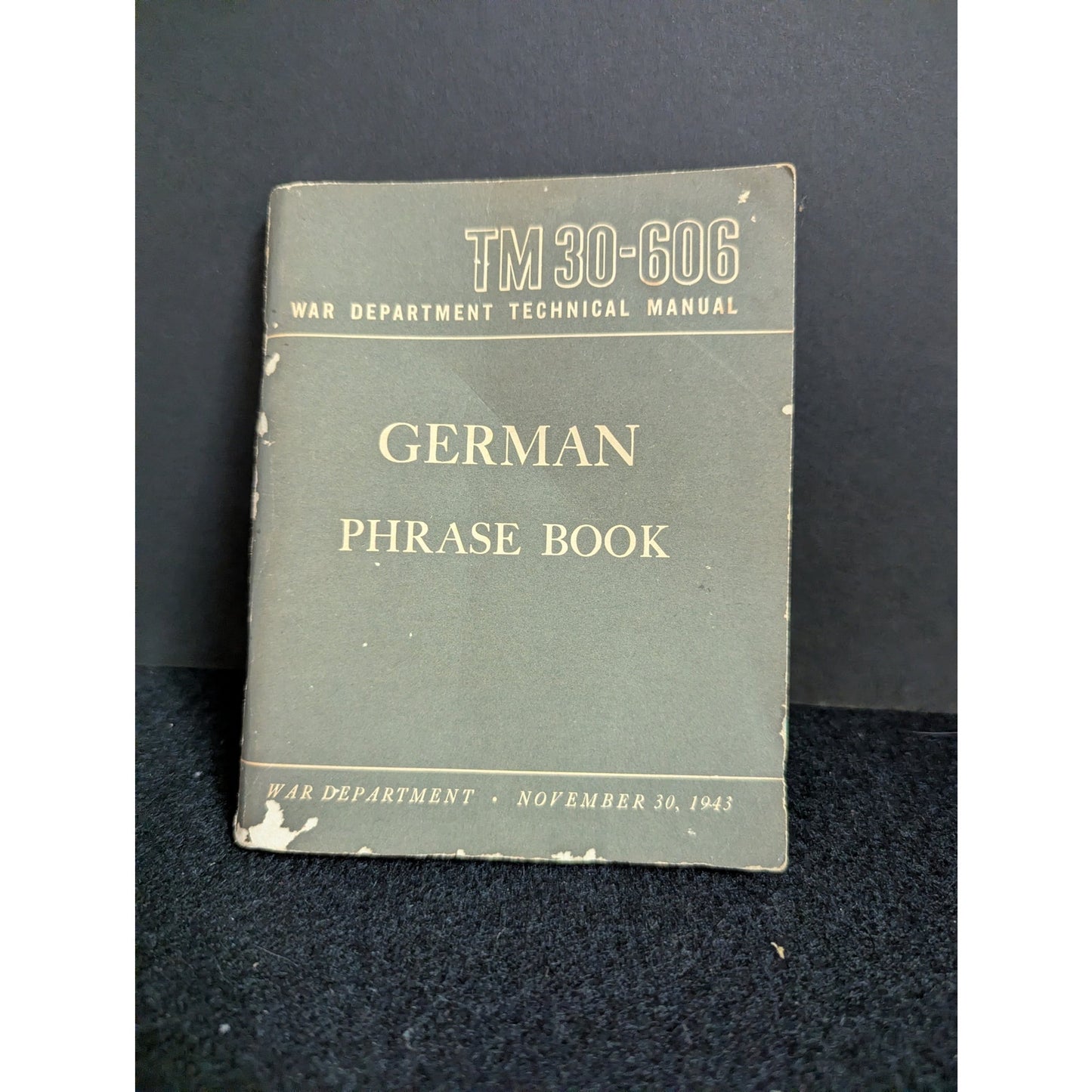 Vintage WWII US War Department German Phrase Book (TM 30-606, 1943)