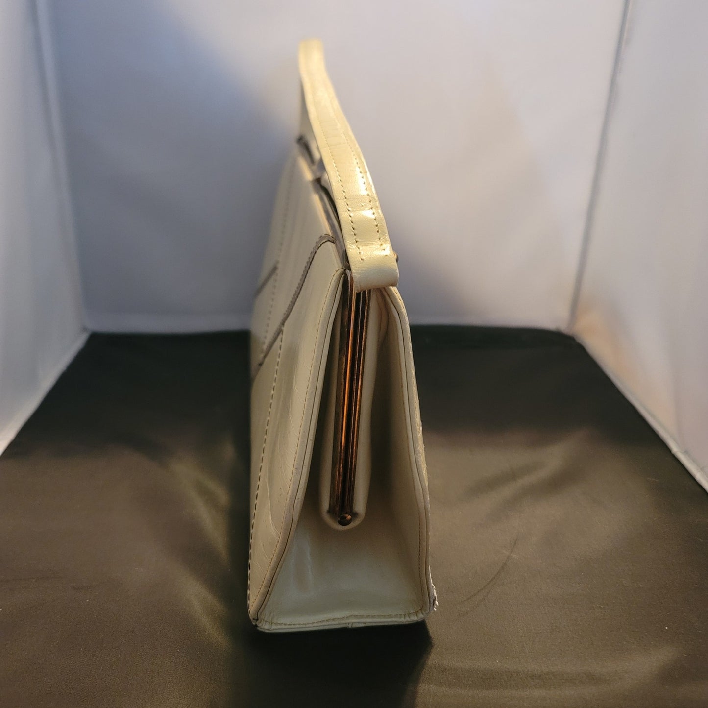 Vintage Mel-Bourne Paris Beige Faux Leather Geometric Top Handle Clutch Handbag