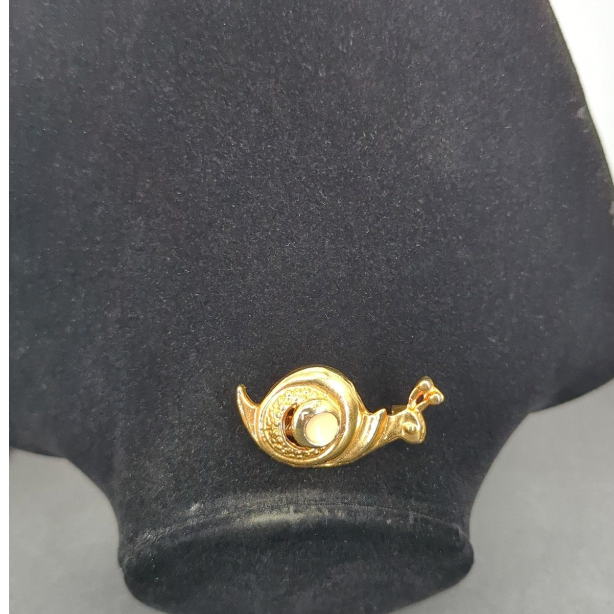 Vintage Gold Tone Enamel Snail Pin Small One Inch Whimsical Luck