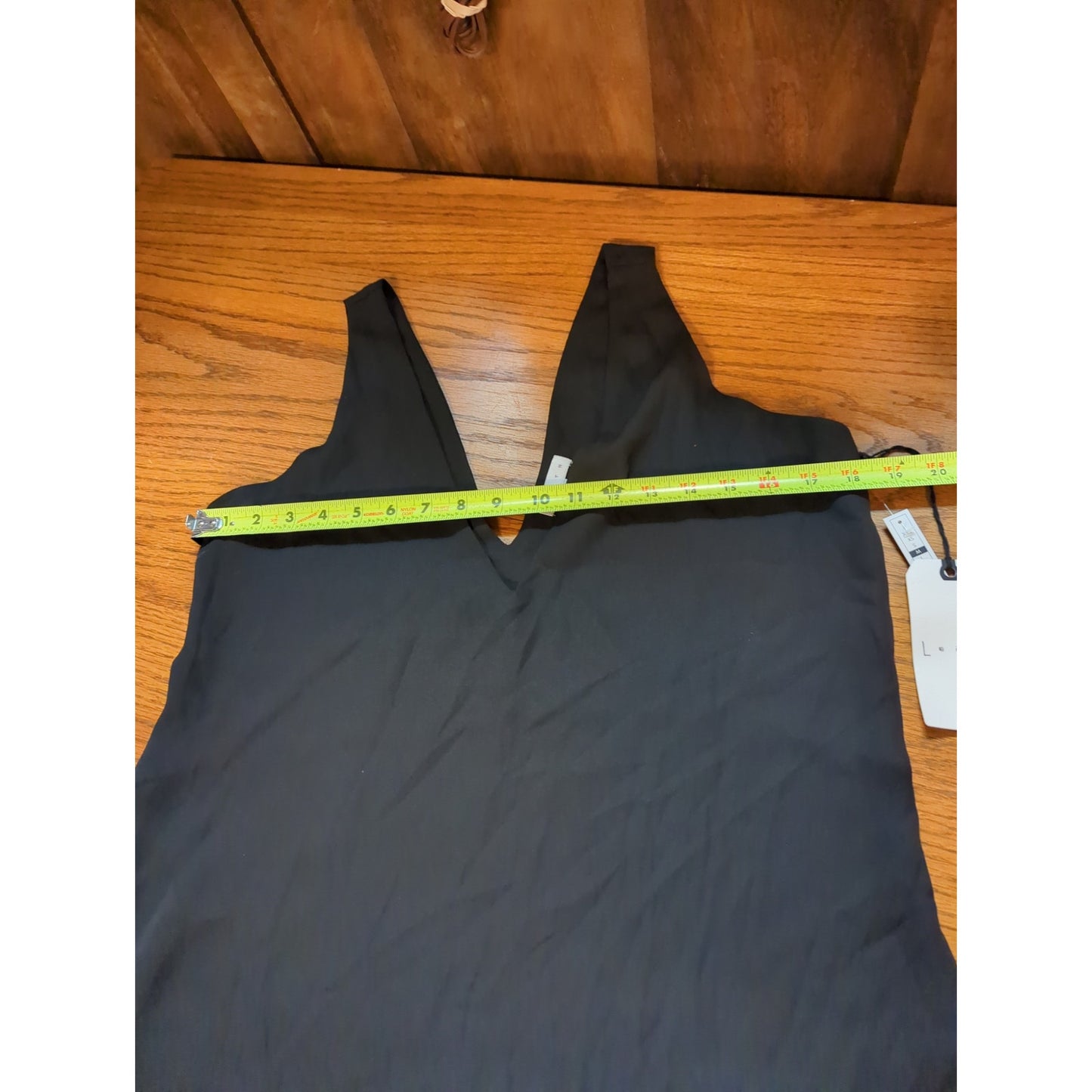 Leith Black Deep V-Neck Flowy Lined Tank Top Size Medium NEW Chiffon