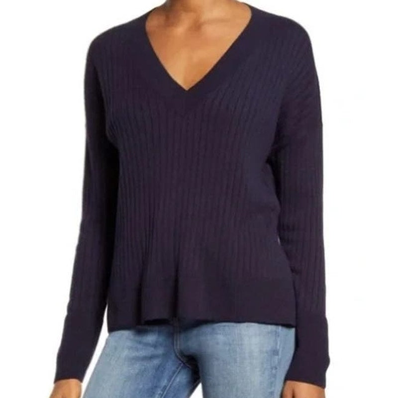 Treasure & Bond Silky Soft V-Neck Cashmere Blend Sweater Sz Small in Navy NWT