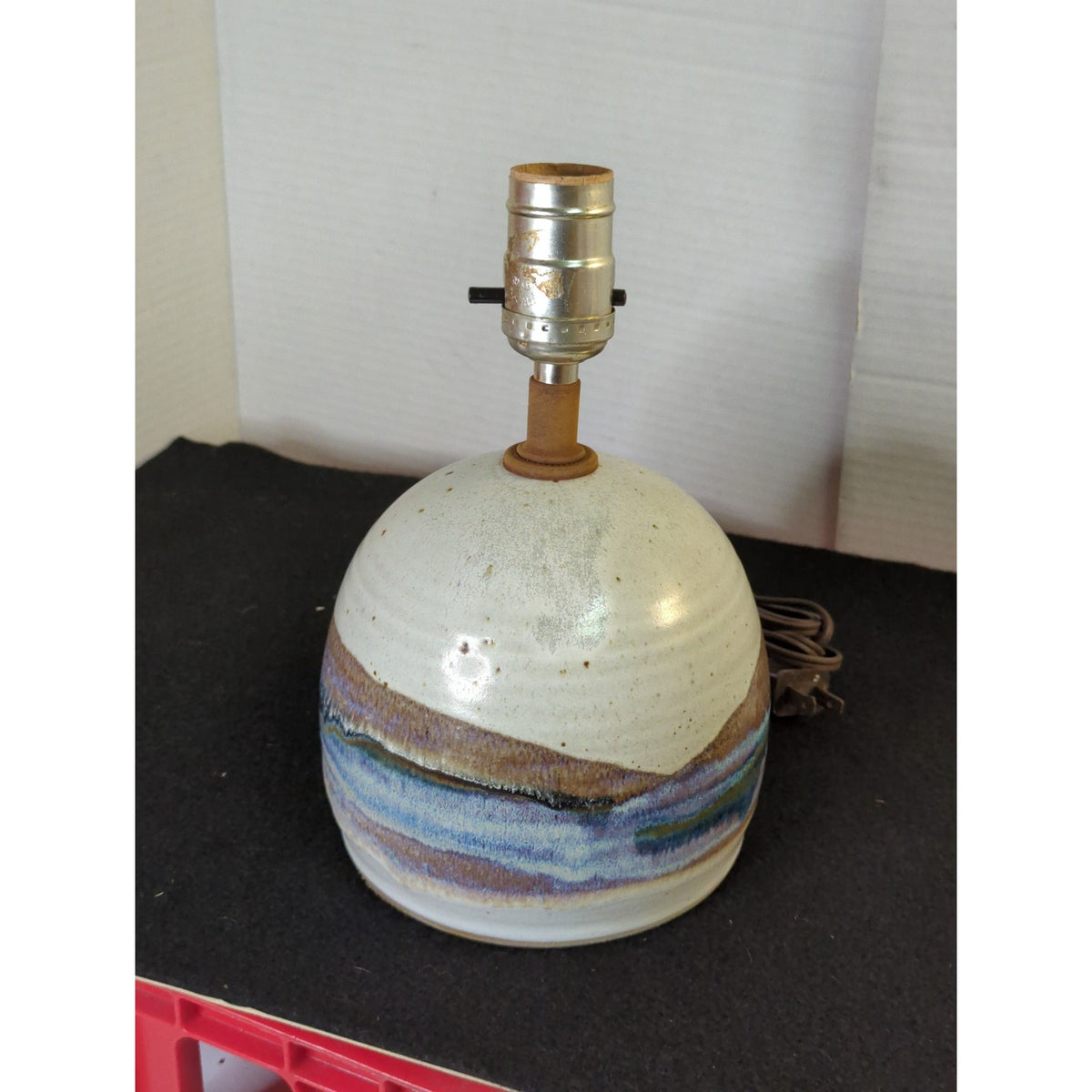 Vintage Studio Art Pottery Small Desk Side Table Single Bulb Lamp
