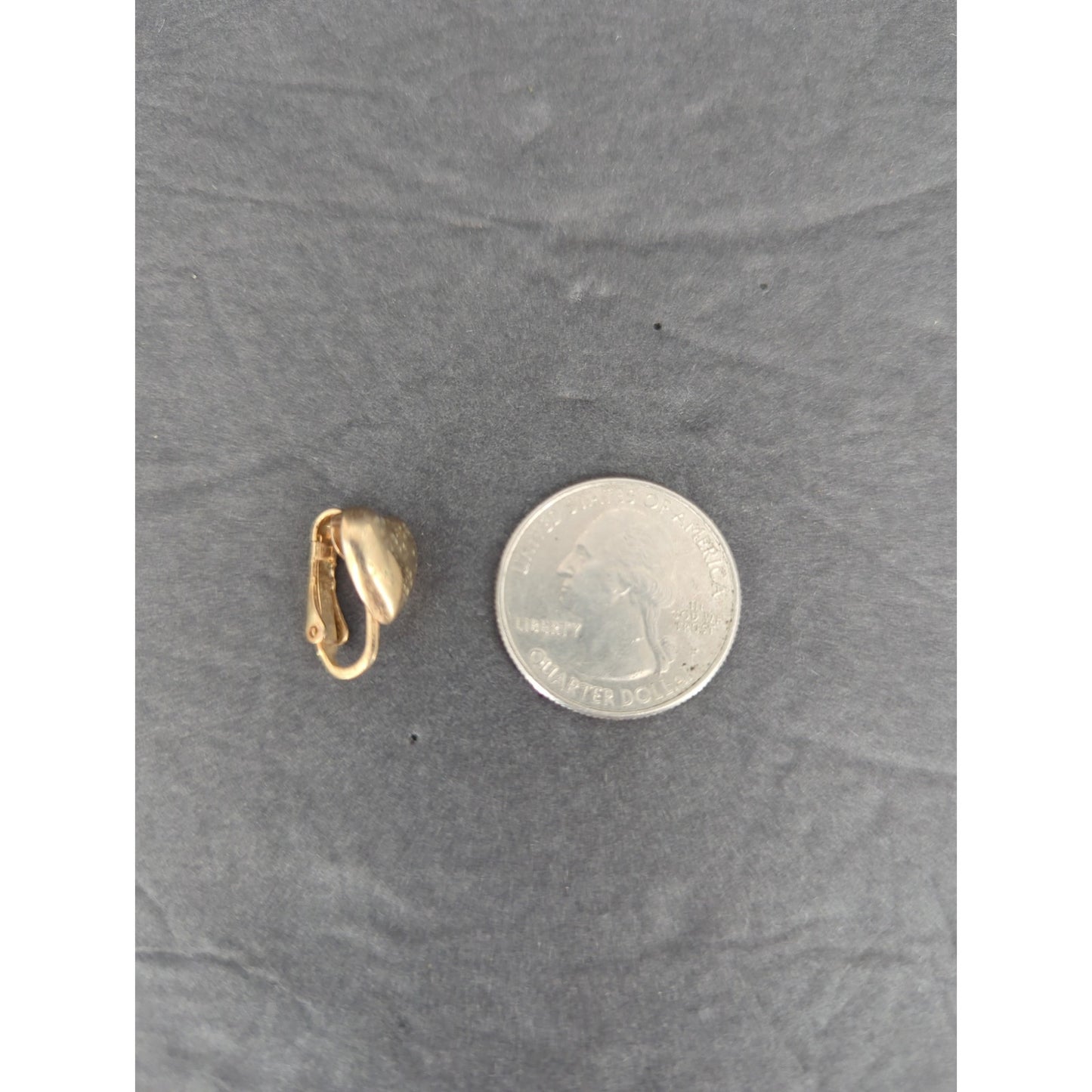 Vintage Cream Gold Tone Heart Clip On Earrings Mid Century Glam Minimalist