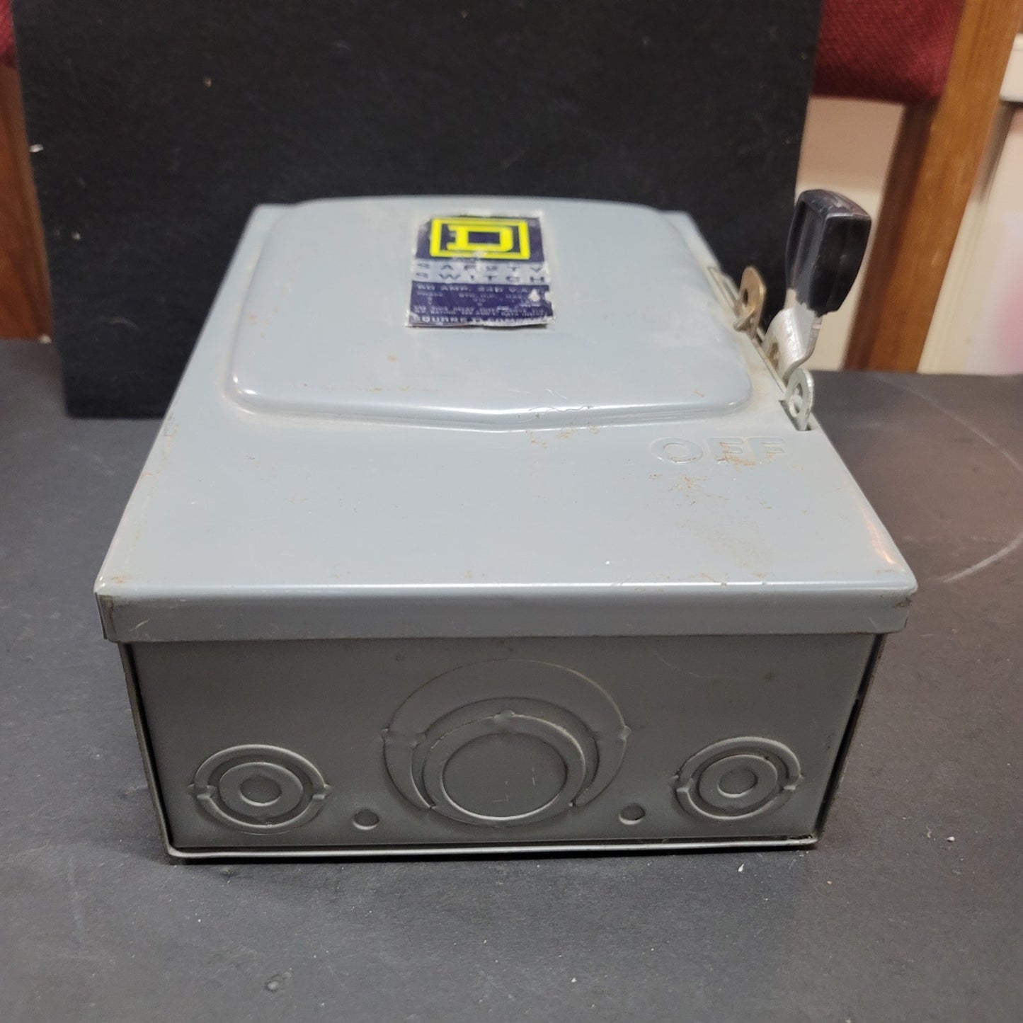 Square D D222N Safety Switch 60 AMP 240 V.A.C Phase 3 Fuse box UNUSED