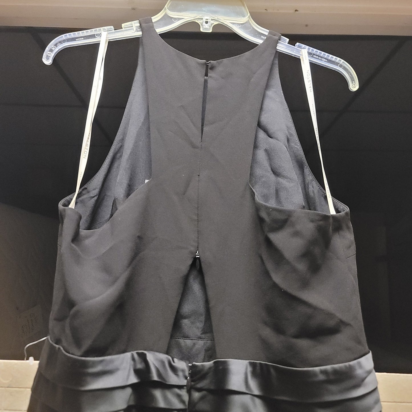 HALSTON Black maxi dress Halter top size 12 Satin Waist keyhole back Formal