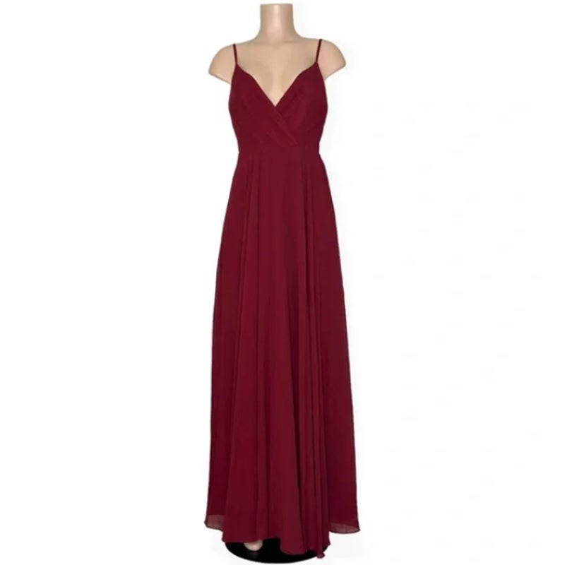 Lulu’s NEW All About Love Maxi Dress Size Medium Burgundy Wind Red flowy