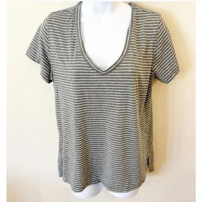 Zella Striped V-Neck Short Sleeve Top LARGE Activewear NEW Grey Heather workout