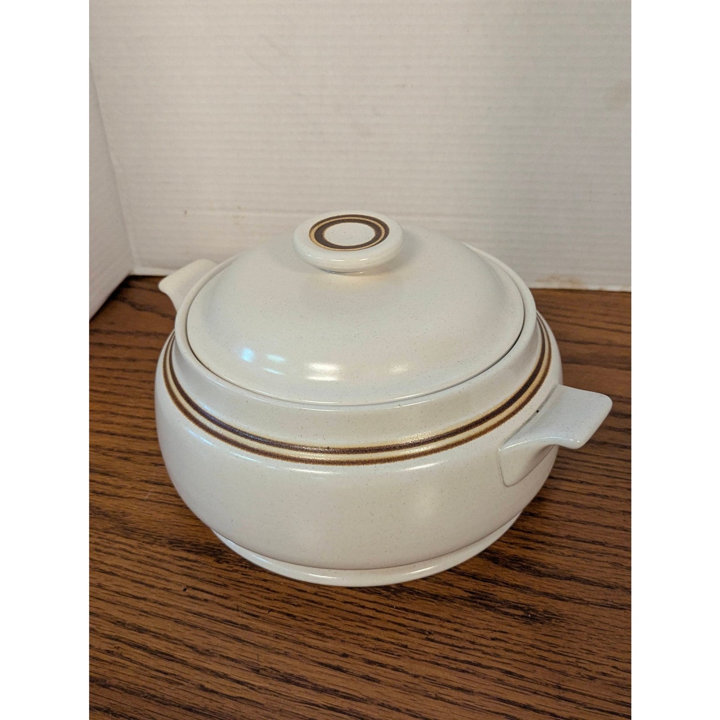 Vintage Woodberry Collection Dinnerware Serving Covered Casserole Tureen