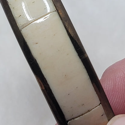 Vintage Brass & Cream Inlay Bangle Bracelet – Mid-Century Modern Minimalist