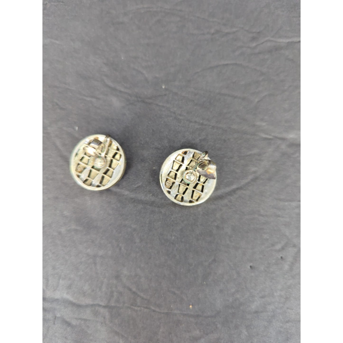 Vintage Gold Tone Textured Round Disc Clip On Earrings Retro Grid Modern 1980s