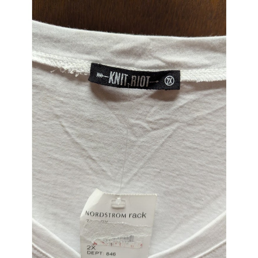 NEW KNit Riot Size 2X Aerosmith graphic white tee short sleeve vneck
