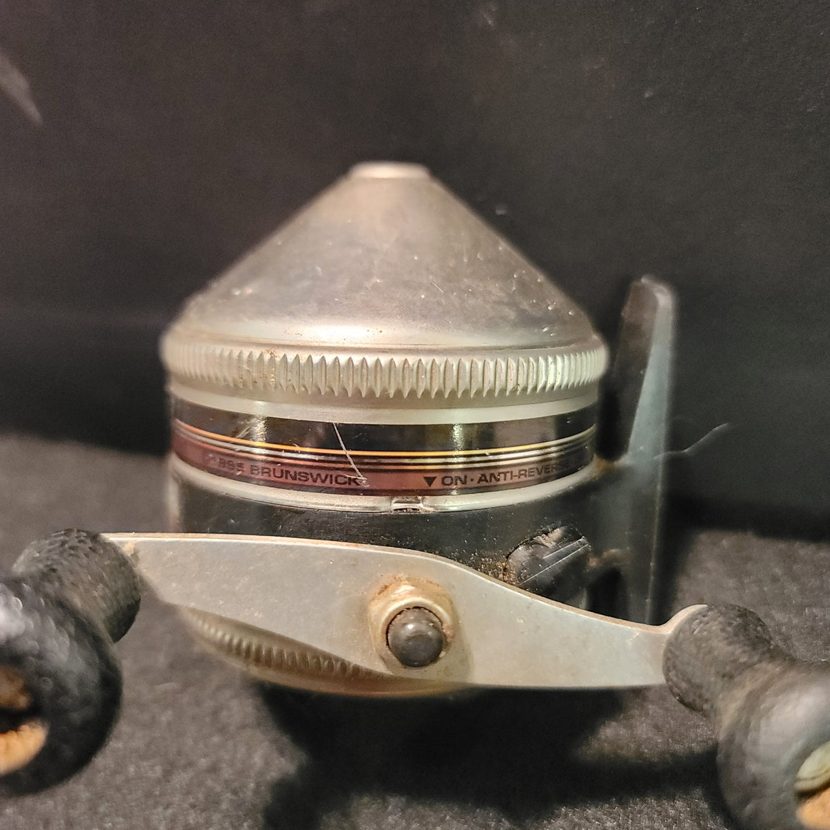 Fishing REEL zebco 33 made in usa 10 lb line spin caster