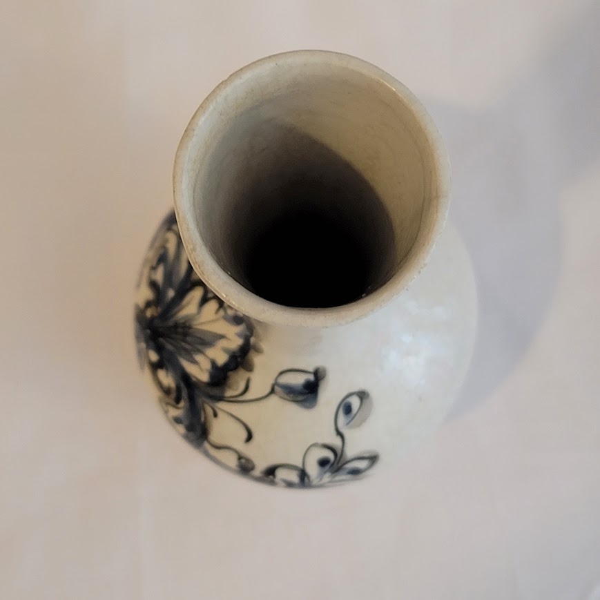 Handpainted Portugal vase blue white floral crackle underglaze 6.5"