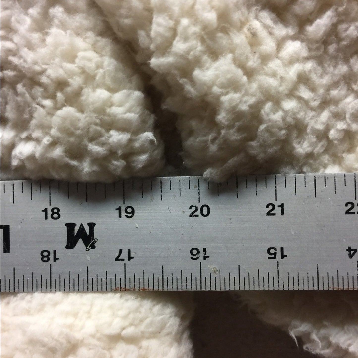THREAD AND SUPPLY Wubby Fleece PullOver Size Medium NEW pockets cozy 1/4 zip