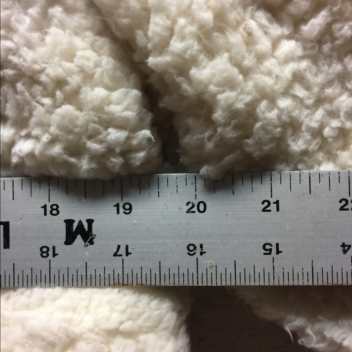 THREAD AND SUPPLY Wubby Fleece PullOver Size Medium NEW pockets cozy 1/4 zip