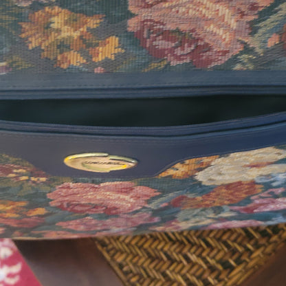 Vintage Concourse Poppins Style Floral Tapestry large carry bag suitcase Luggage