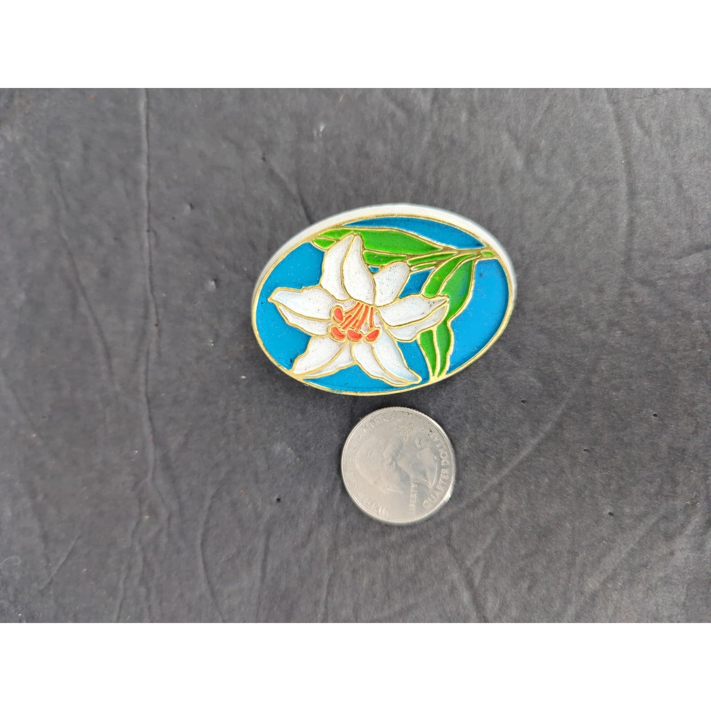 Vintage Cloisonne Enamel White Lily Flower Gold Tone Oval Pin Brooch