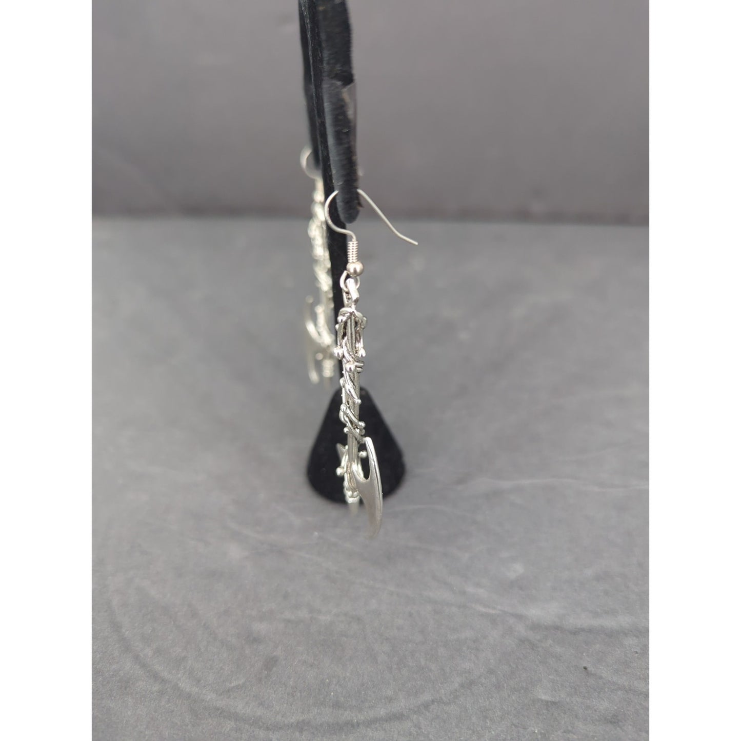 Vintage Silver Tone Battle Axe Dangle Pierced Earrings Gothic Edgy RenFaire