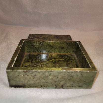 Italian Green Alabaster Marble Jewelry, Decorative, Cigarette Box Lidded, 1970s
