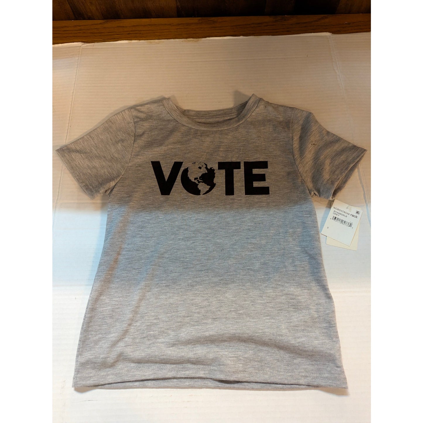 Streetwear Tucker + Tate Boys Gray Vote Graphic T-Shirt NWT 5