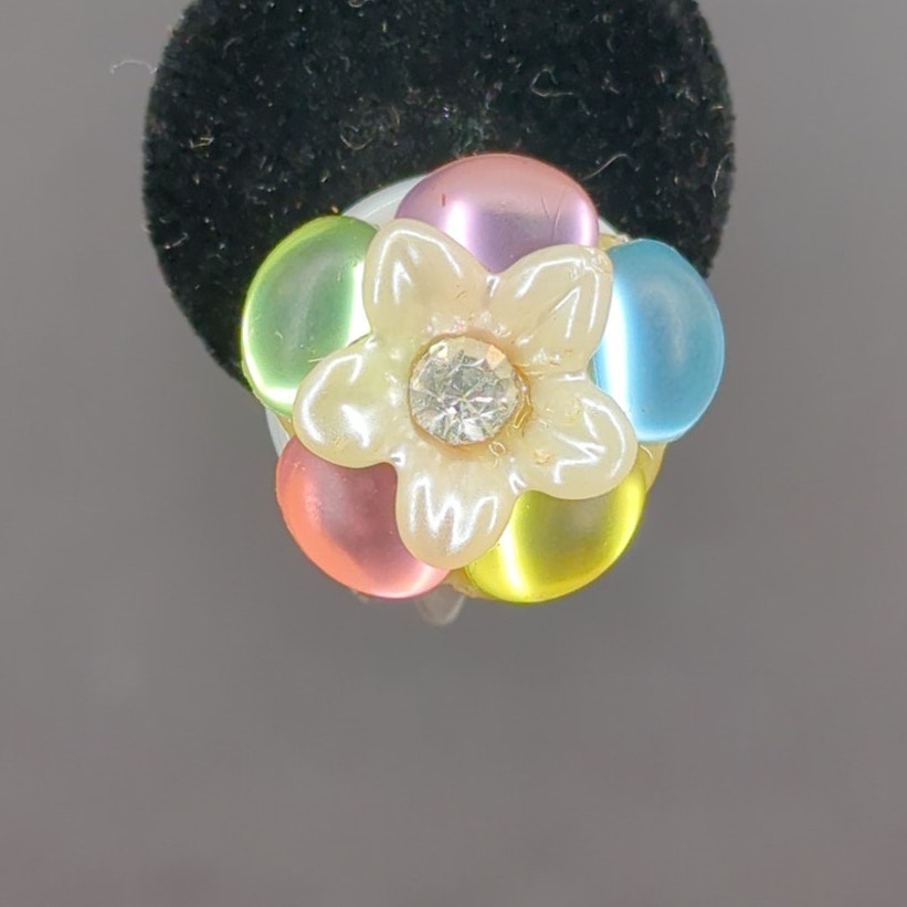 Vintage Pastel Iridescent Lucite Flower ClipOn Earrings Retro Mid Century Modern