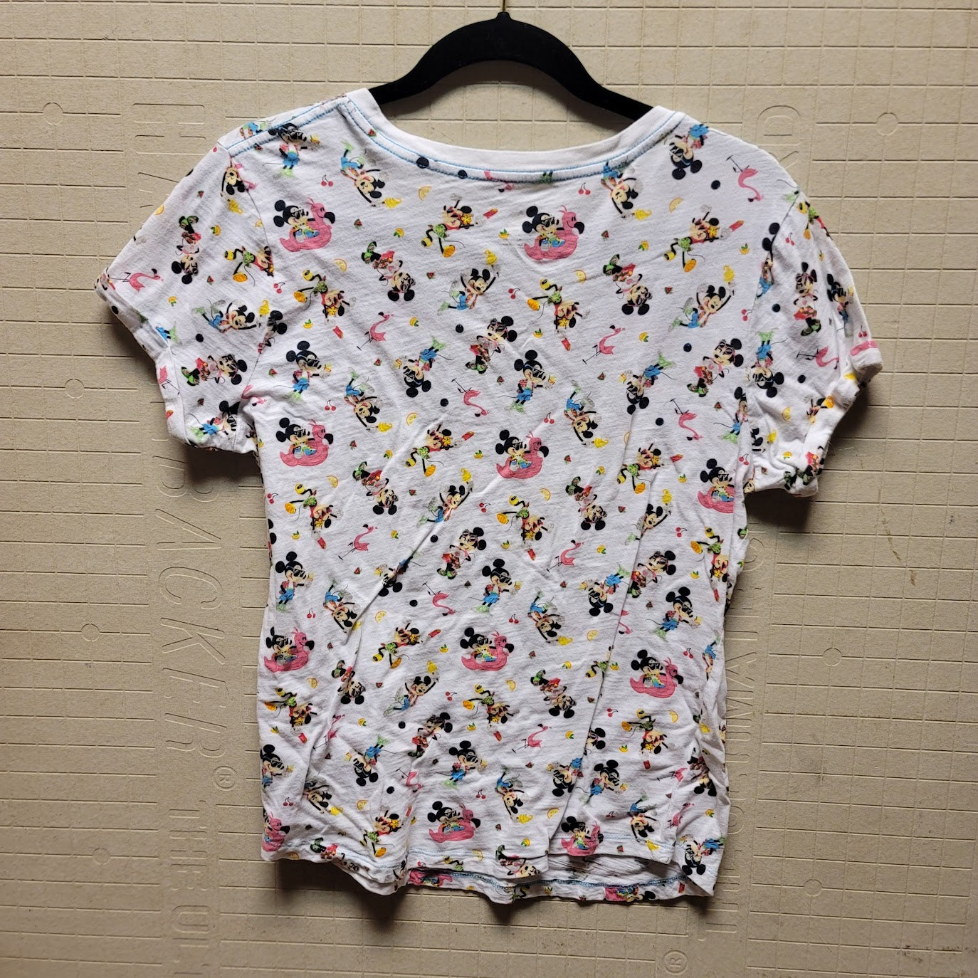 Disney Parks Size Large T-Shirt Womens Mickey Minnie Characters Short Sleeve