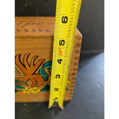 Vintage wood recipe box 7" x 4.5" x 5.5" dove tail construction Birds Folk Art