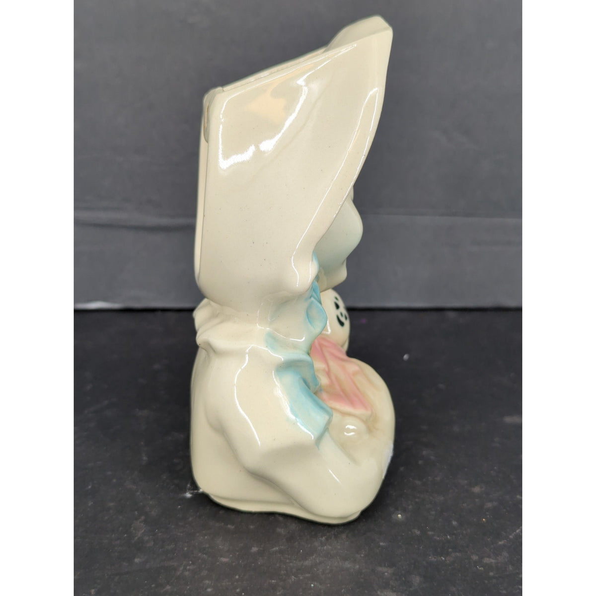 Vintage Ceramic Girl Bonnet Doll Head Vase Wall Pocket Figurine Headvase
