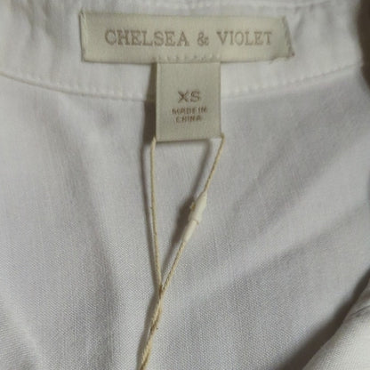 NWT Chelsea & Violet White Button Down Shirt Extra Small Classic Collar