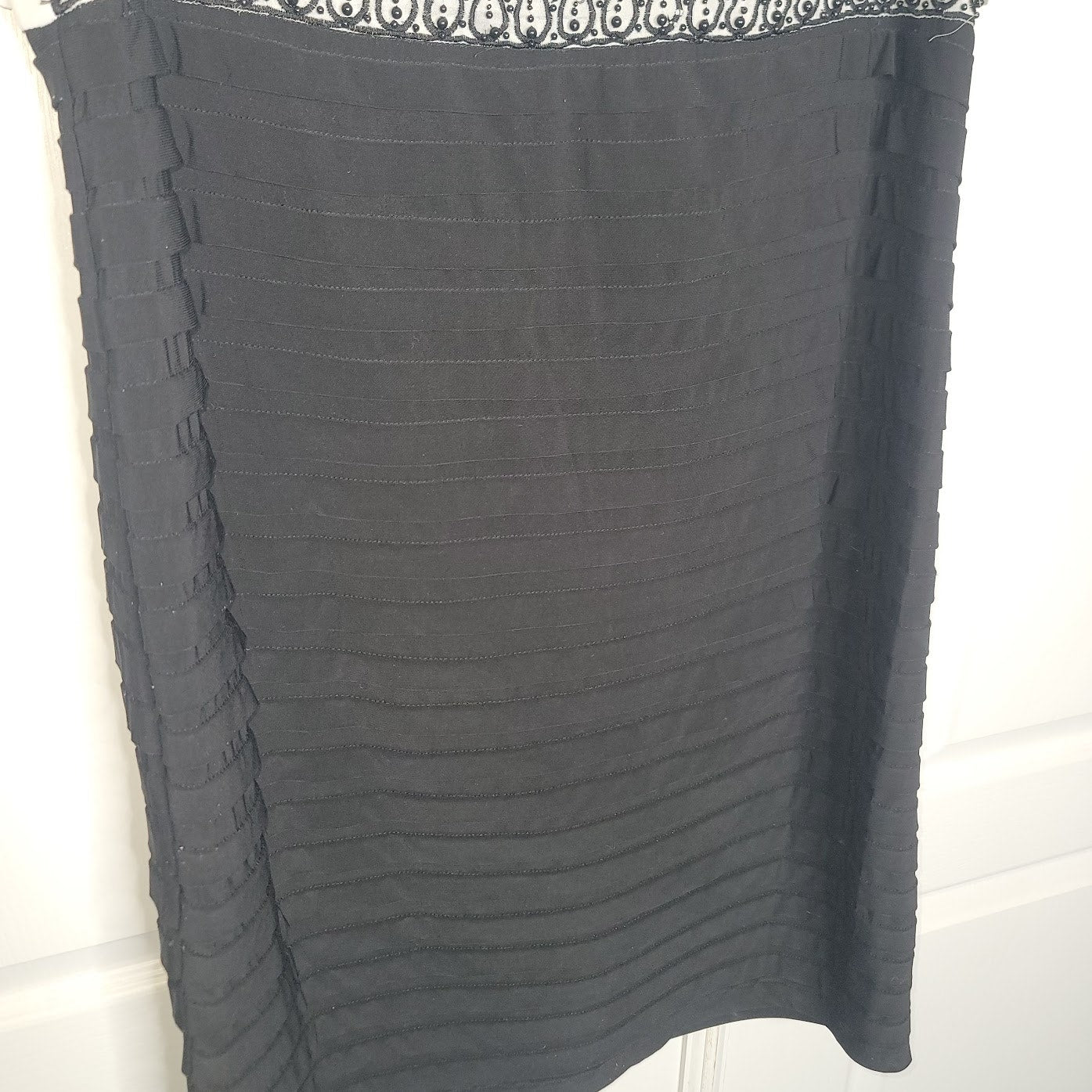 K. Jordan Women's Dress Flutter Sleeve V- Neck Black pleated White SZ 16W Career
