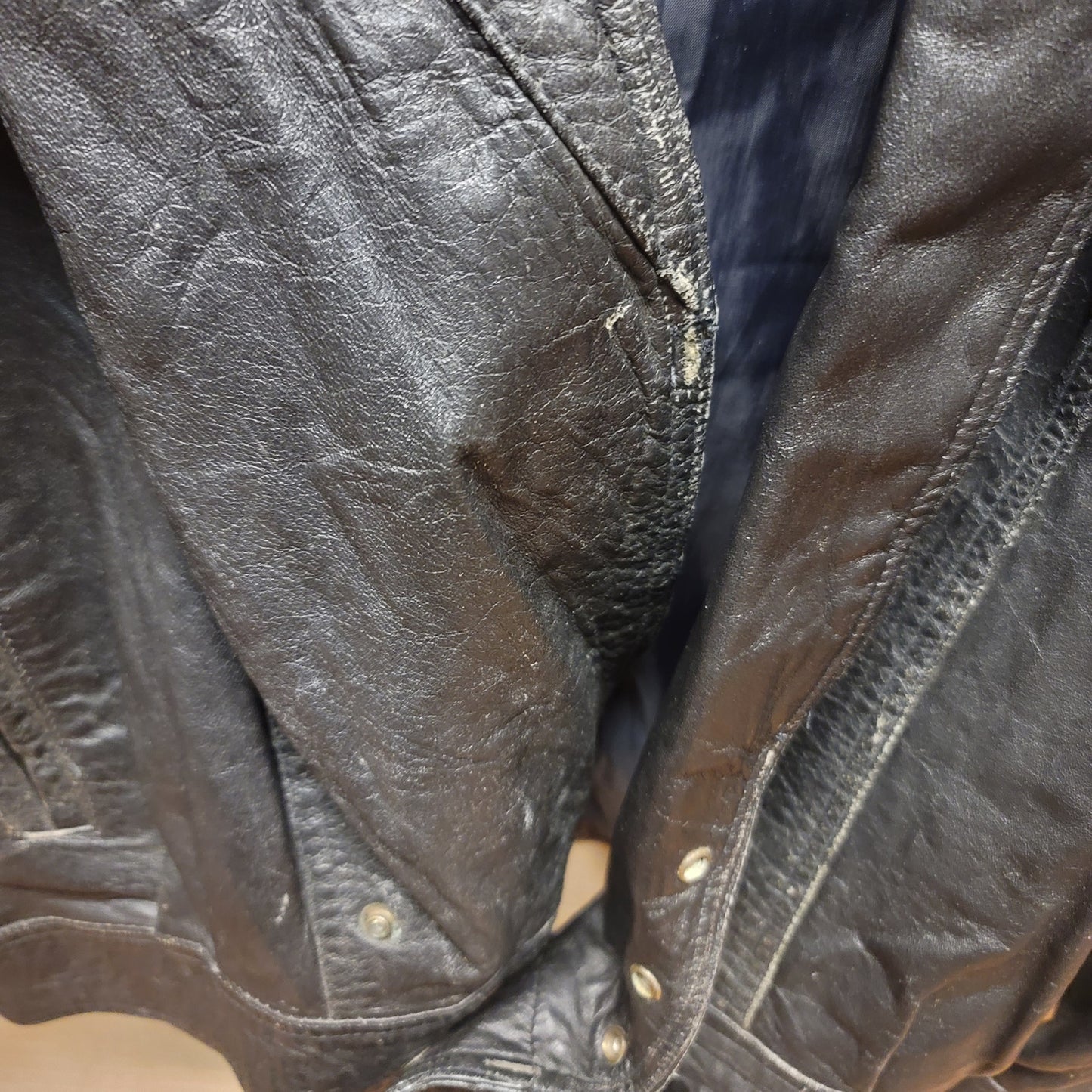Leatherman Vintage 1980s Black leather Jacket Wing Sleeve Snaps Pockets