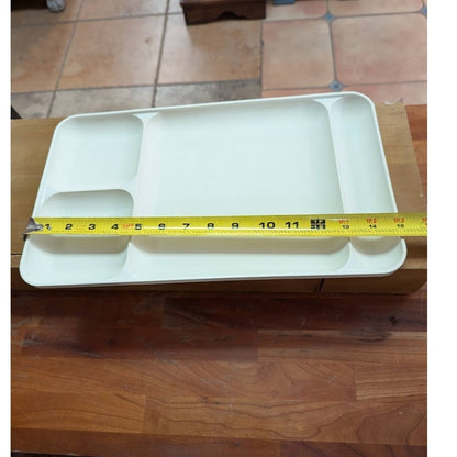 Vintage Tupperware divided lunch/dinner plate TV tray cafeteria-style serve 1535