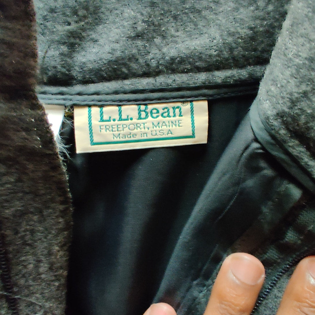 L.L. Bean Vintage Wool lined pleated trousers size 8 gray