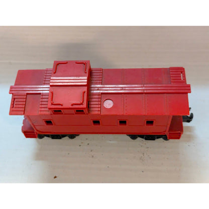 Vintage Red Model Train Caboose Car Metal Undercarriage Lionel #6017