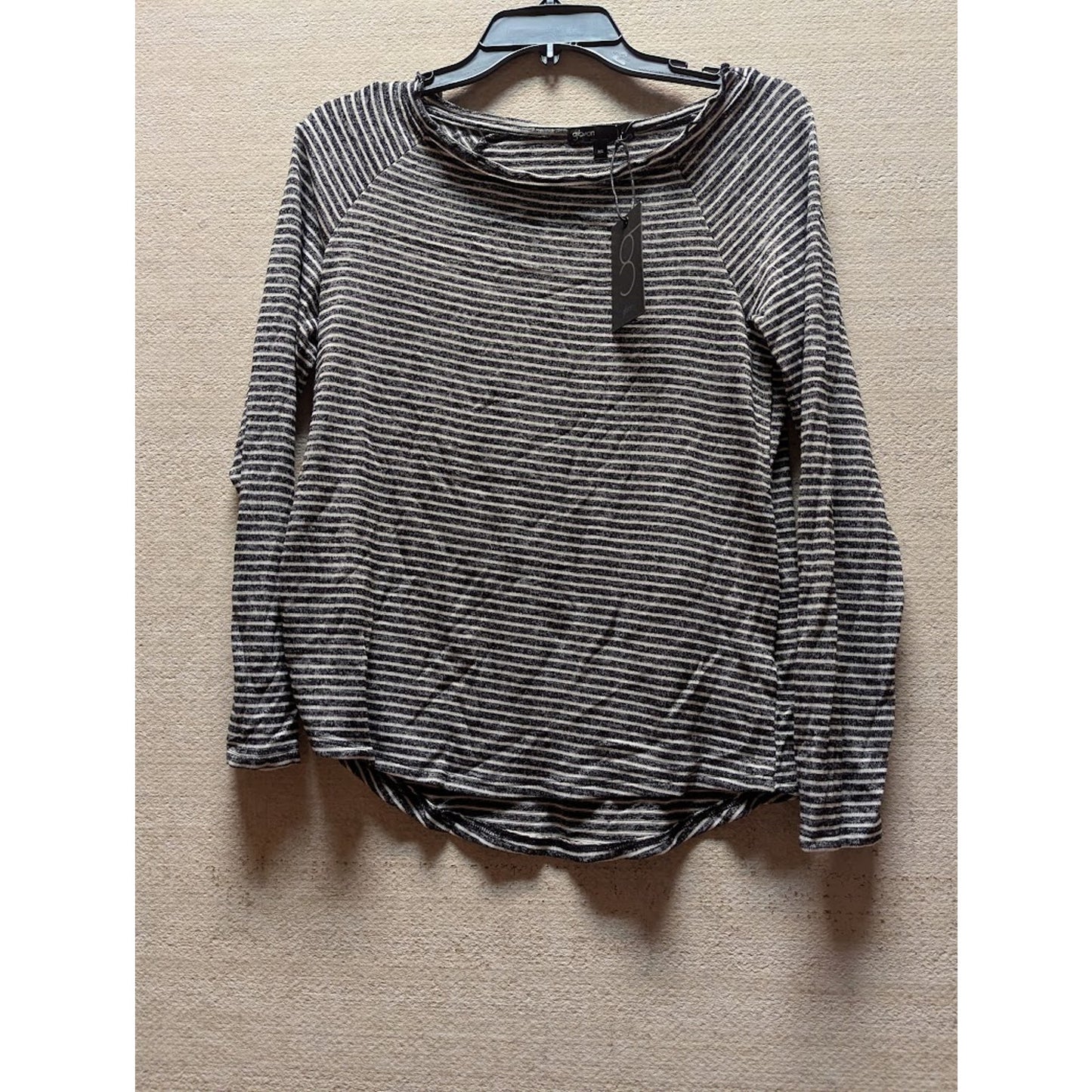 Gibson top shirt Striped Ruffled Edge Raglan Pullover Style Crew Neck NWT Medium