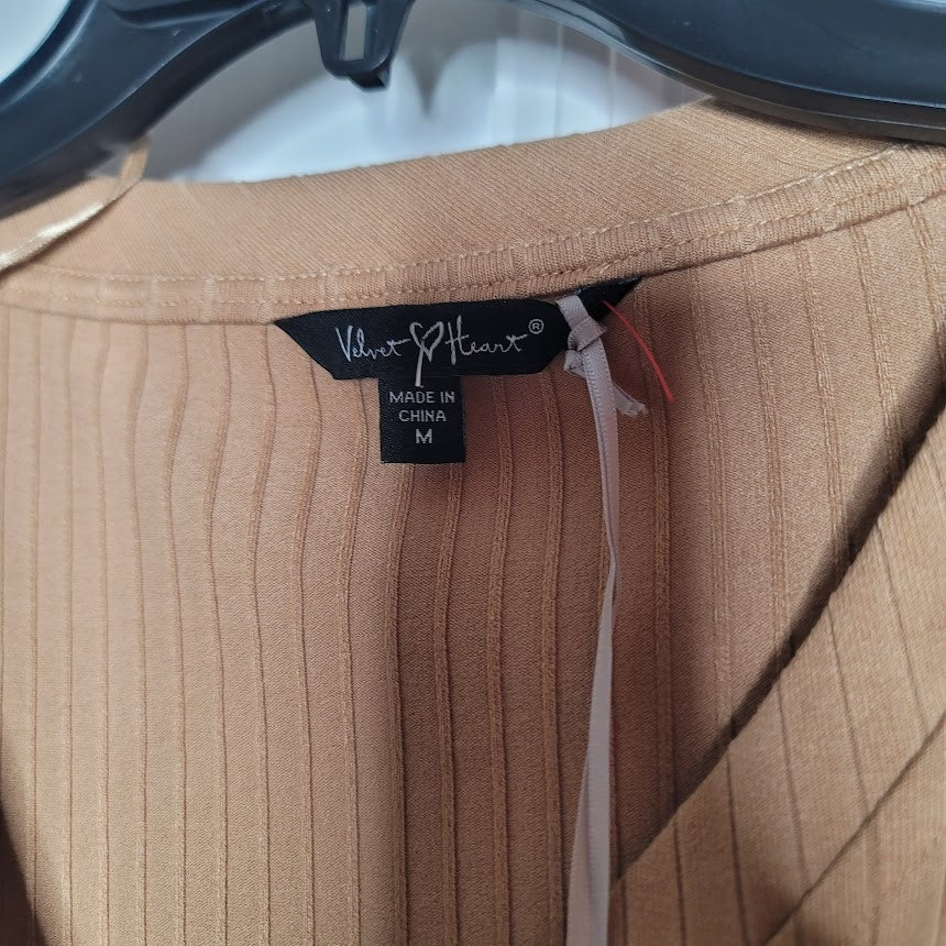Velvet Heart Size Medium Long Sleeve Top Brown Textured Knot Tie