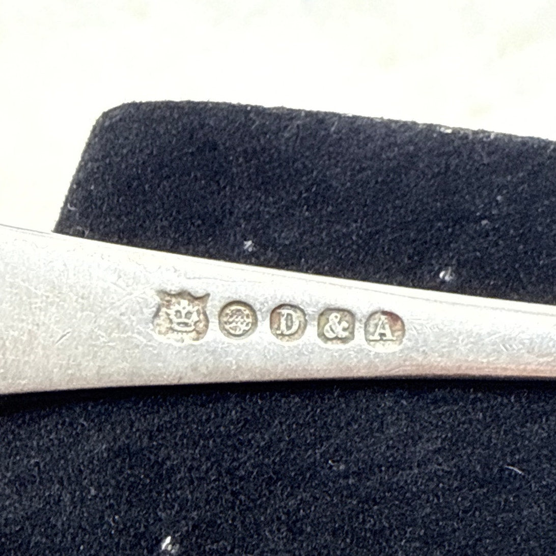 Pickle Fork Daniel and Arter Lion Passant Crown
