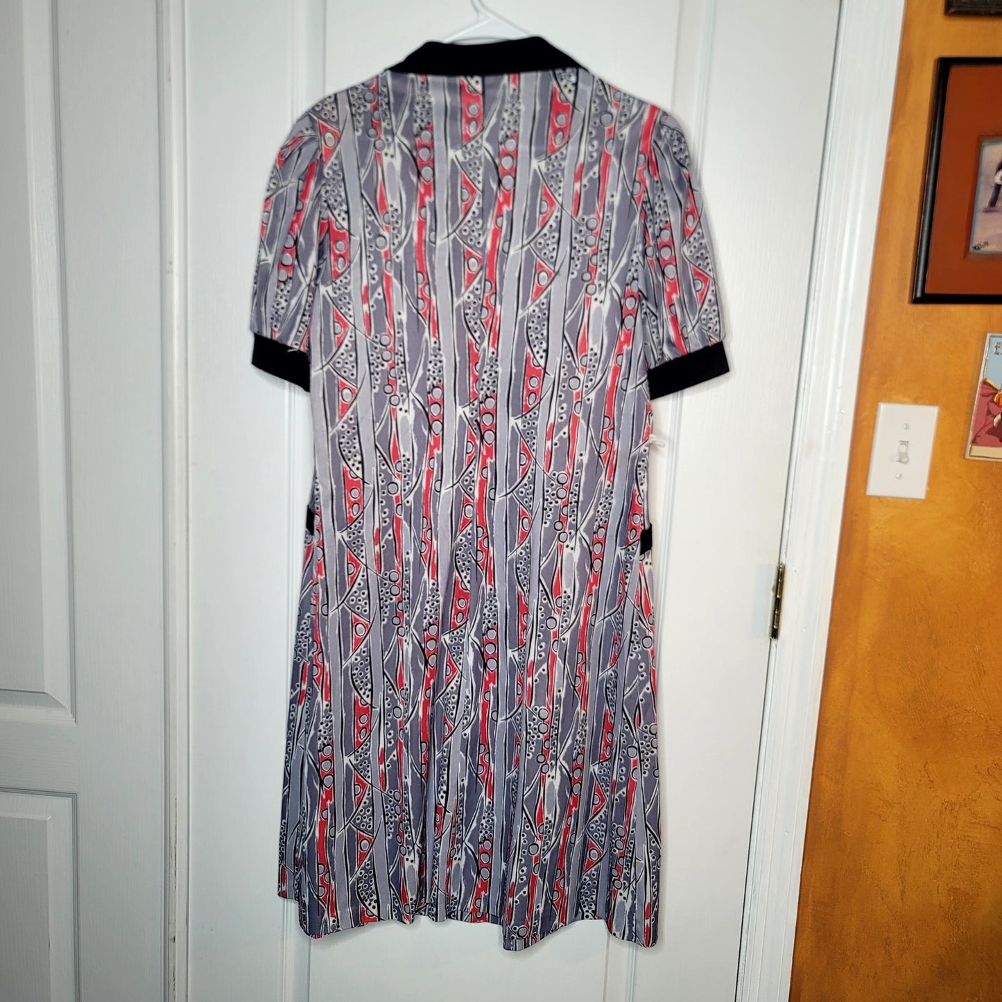 Vintage 70s casual summer dress geometric print Large/XL short sleeve collared
