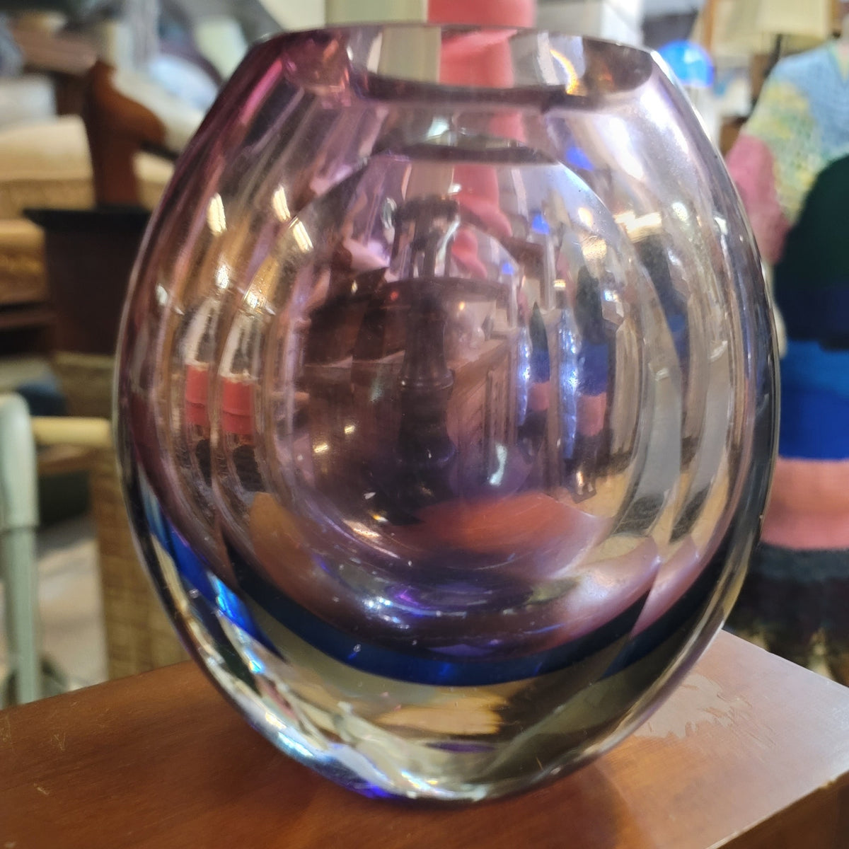 Fifth Avenue Crystal Sommerso Art Glass Vase Purple Blue Gradation 7" High end