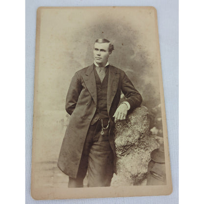 Antique 187-82 Cabinet Card Photo J.A. Brush Minneapolis MN Gentleman Portrait