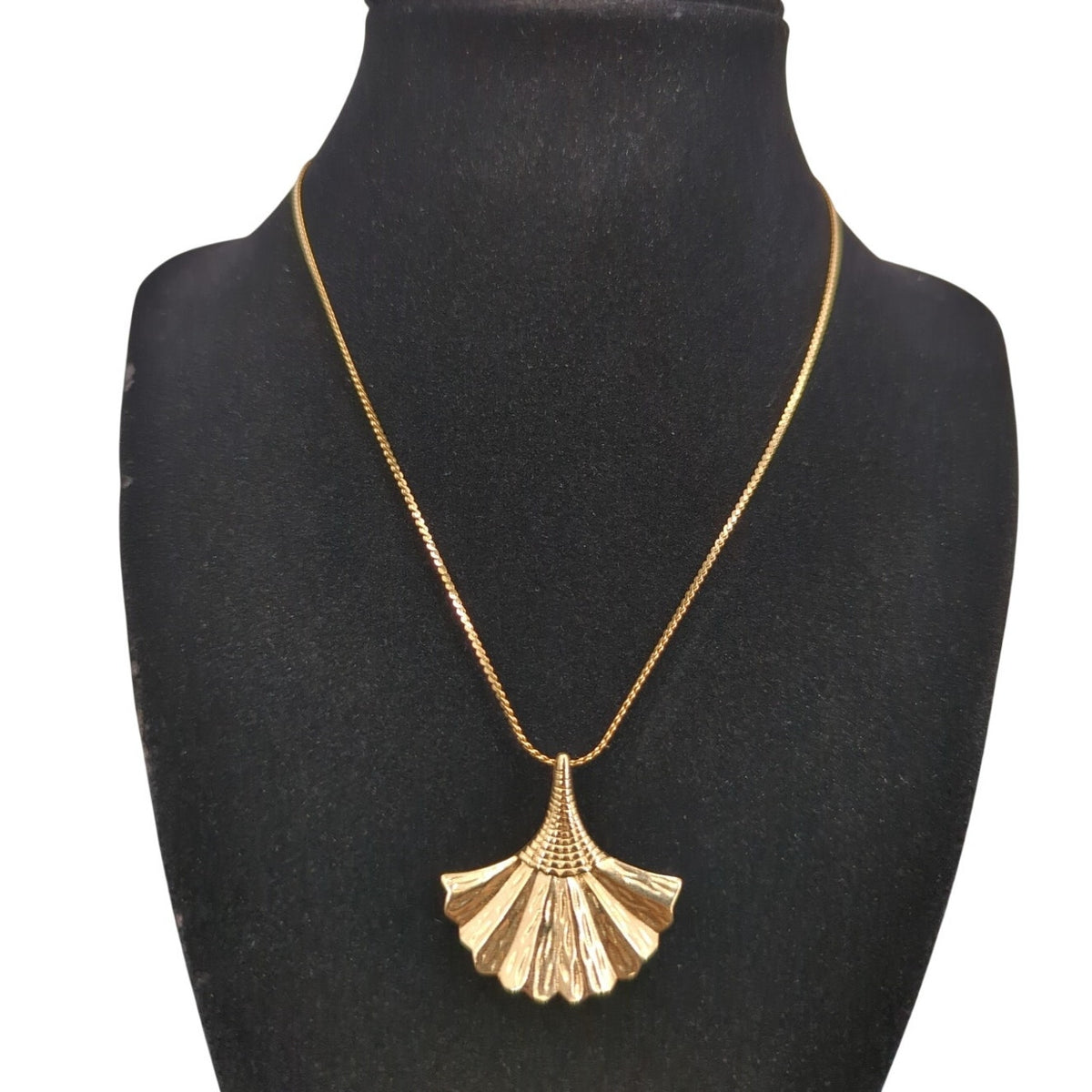 Vintage Fashion Necklace goldtone fan box chain elegant classy