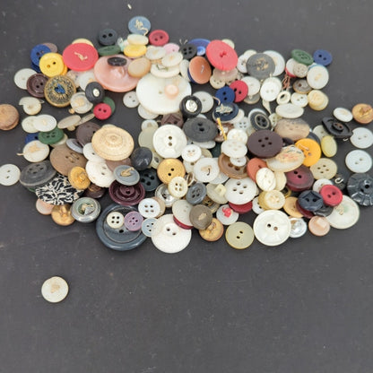 Huge 3 lb Lot Vintage to Modern Miscellaneous Sewing Buttons Craft Mix