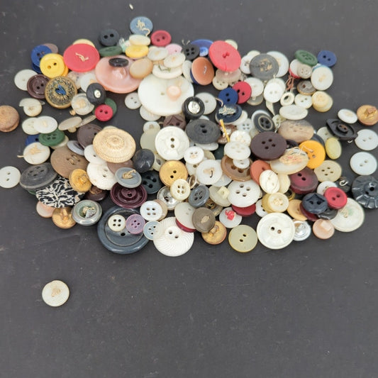 Huge 3 lb Lot Vintage to Modern Miscellaneous Sewing Buttons Craft Mix