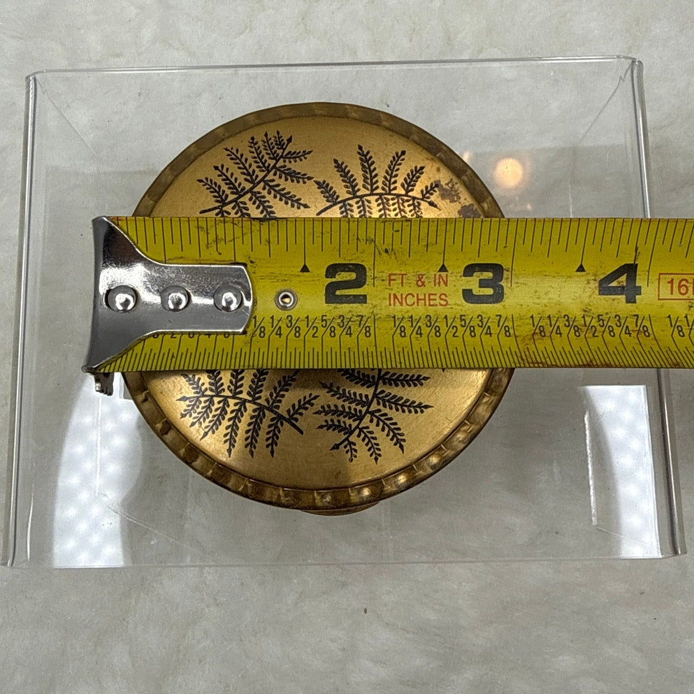 Vintage Kigu London Gold Tone Compact Fern Leaf Pristine Unused Puff Glamour