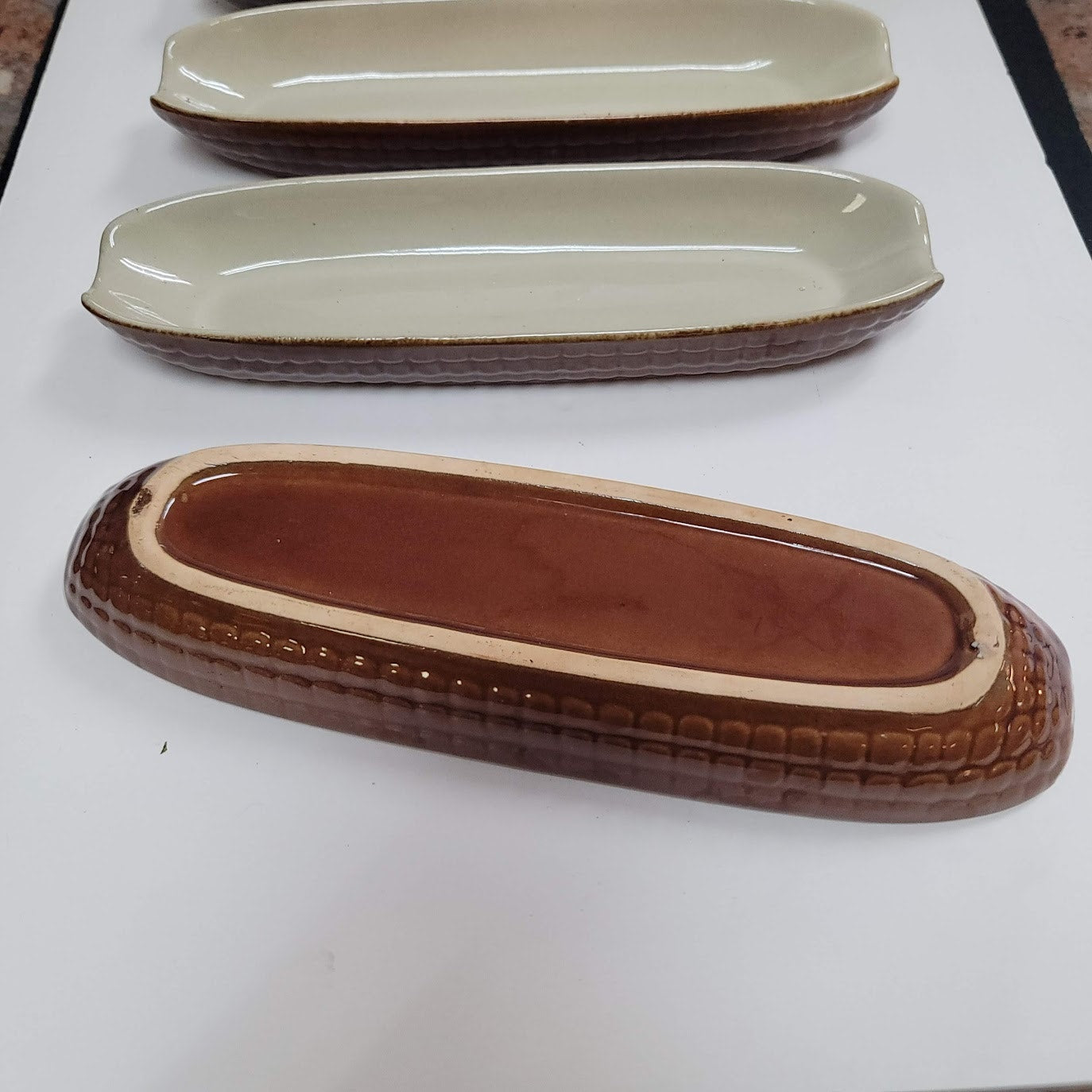 Set of 4 brown cream corn on the cob dishes Ceramic Glazed Corn Impression Serve