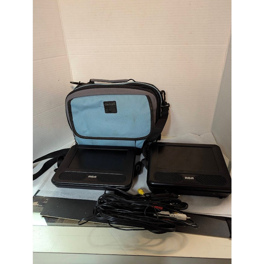 RCA drc69707 PAIR of dvd Player w/Denali storage bag 9" Mobile Dual Screen