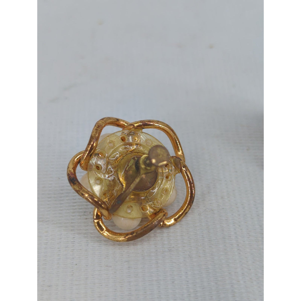Vintage Gold Tone Faux Pearl Cluster Screw Back Earrings Retro Chic