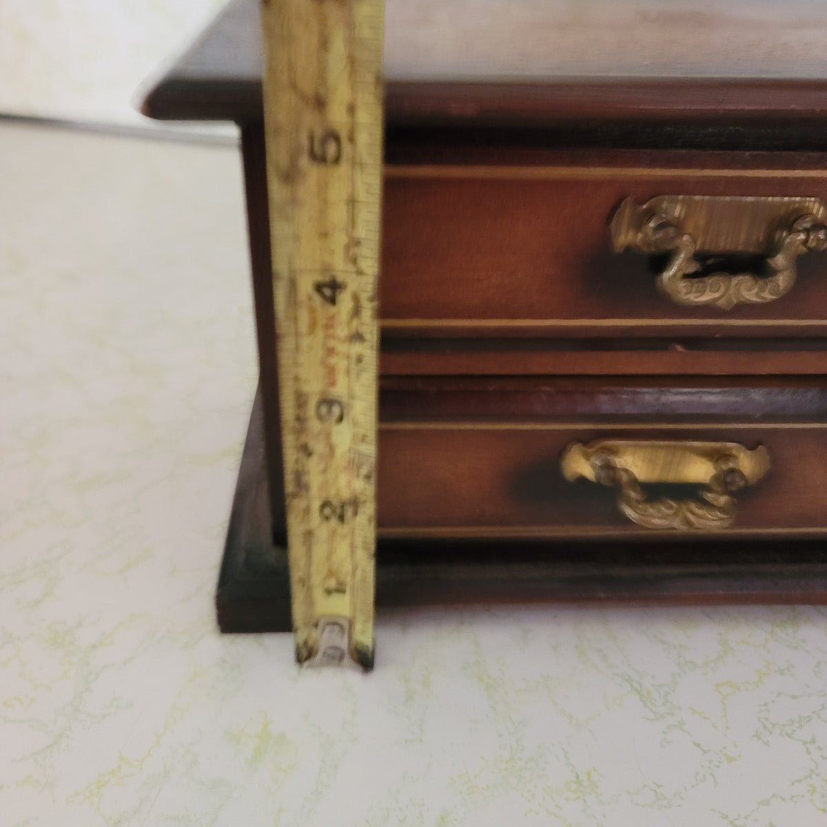 Vintage JEWELRY  wood music box brown yellow lining rings small vanity dresser