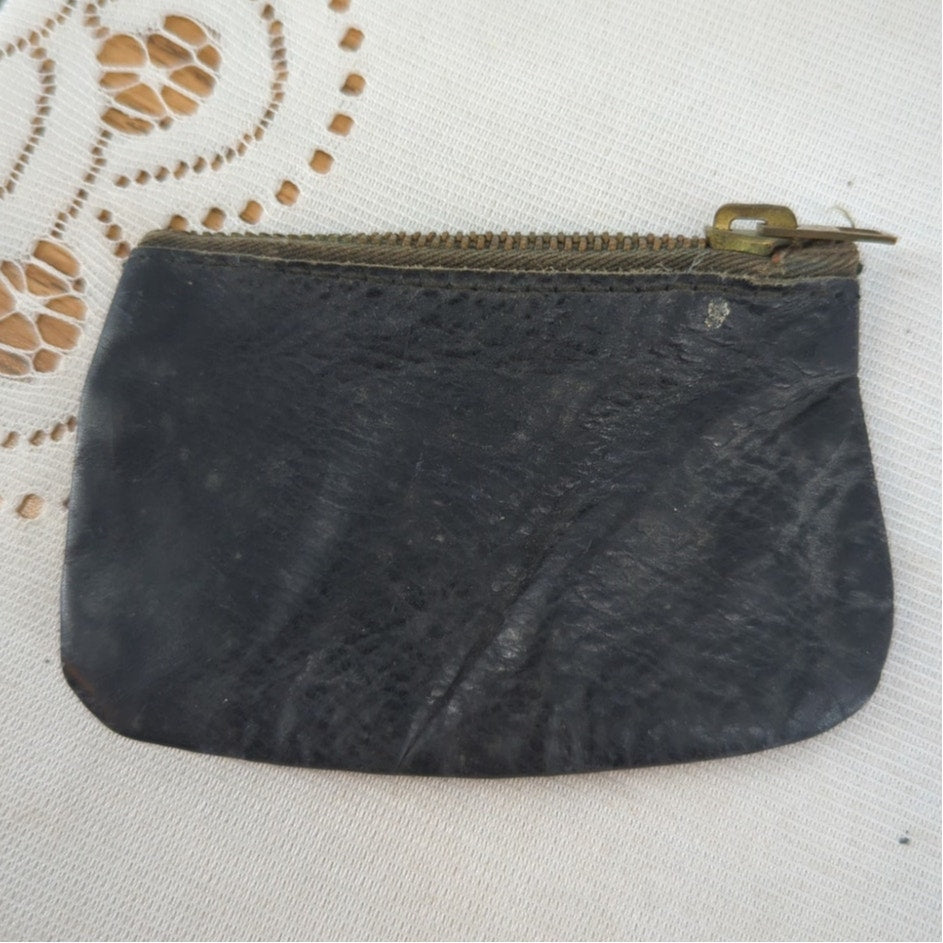 Vintage pebbled leather coin pouch metal zipper 1960s